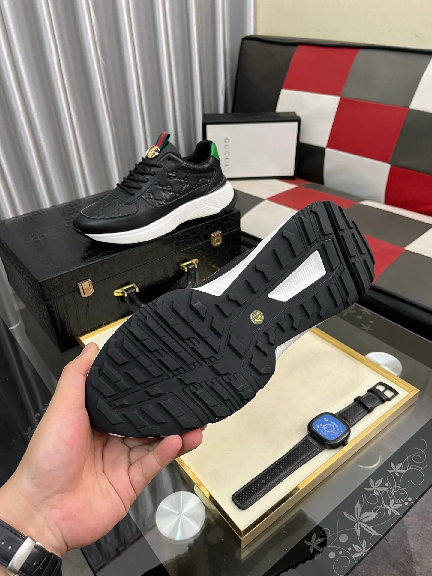 Men's shoes 💰458⌚️⌚️ (GUCCI) Gucci official website men's casual shoes synchronization style, the upper is made of cowhide with imported new brand elements Gucci, showing a good atmosphere, simple design and slip-on style, super versatile, 🐑 leather lining, air-cushion rubber outsole, size 38-442️⃣ colors available
